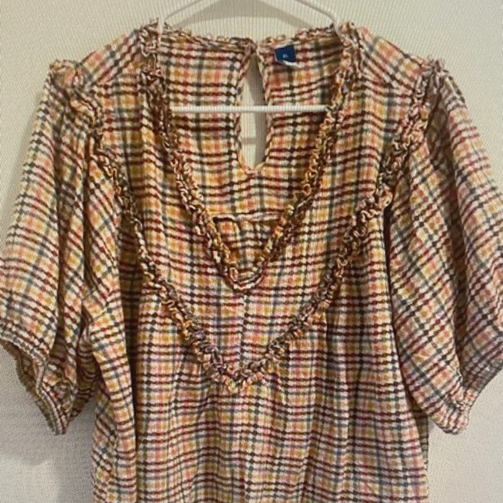 Old Navy Multicolor Plaid Ruffle V-Neck Puff Sleeve Top